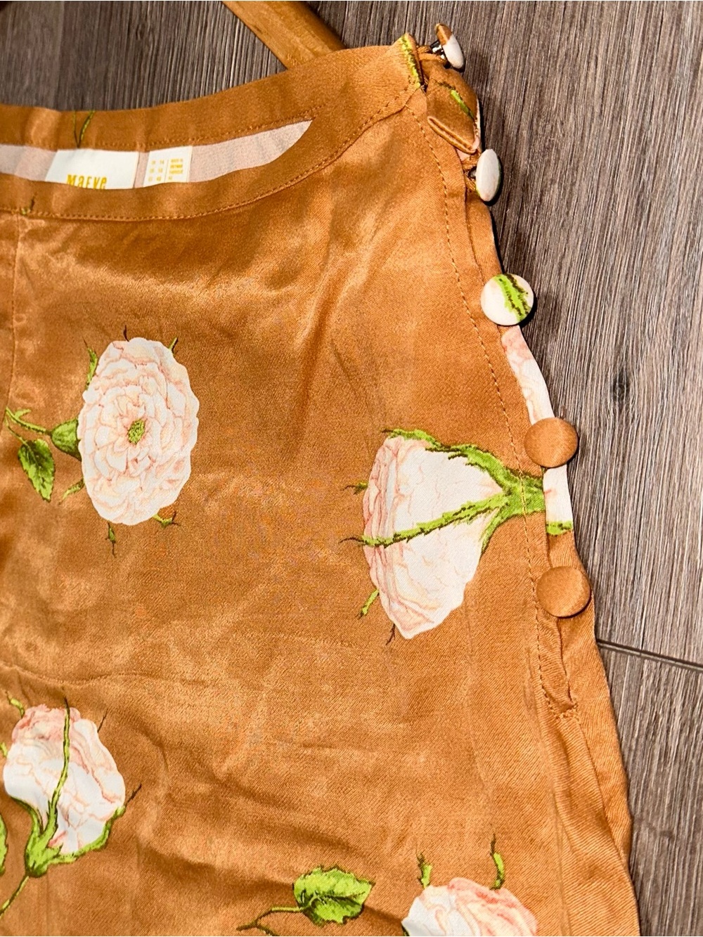 Mauve by Anthropologie Tan Floral High-Waist Satin Shorts - Picture 6 of 7